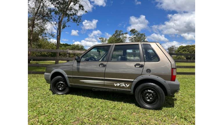 FIAT - UNO - 2010/2010 - Cinza - R$ 25.000,00