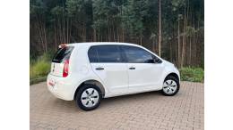 VOLKSWAGEN - UP - 2016/2016 - Branca - R$ 44.900,00