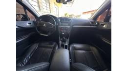 CITROËN - C4 LOUNGE - 2015/2016 - Preta - Sob Consulta