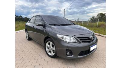 TOYOTA - COROLLA - 2013/2013 - Grená - R$ 68.900,00