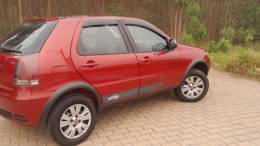 FIAT - PALIO - 2015/2015 - Vermelha - R$ 31.900,00